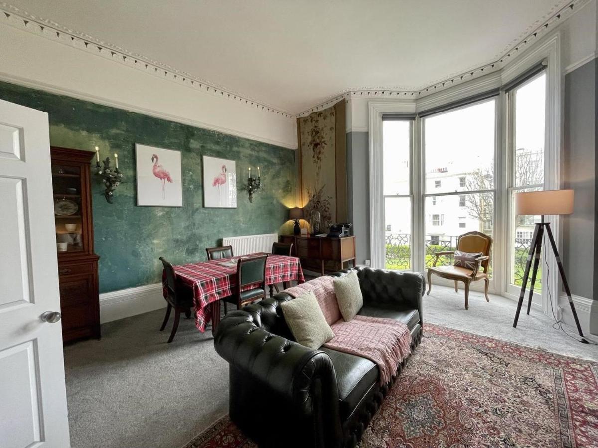 Regency Apartment - Marine Square By Crown Gardens Holiday Homes Brighton ภายนอก รูปภาพ
